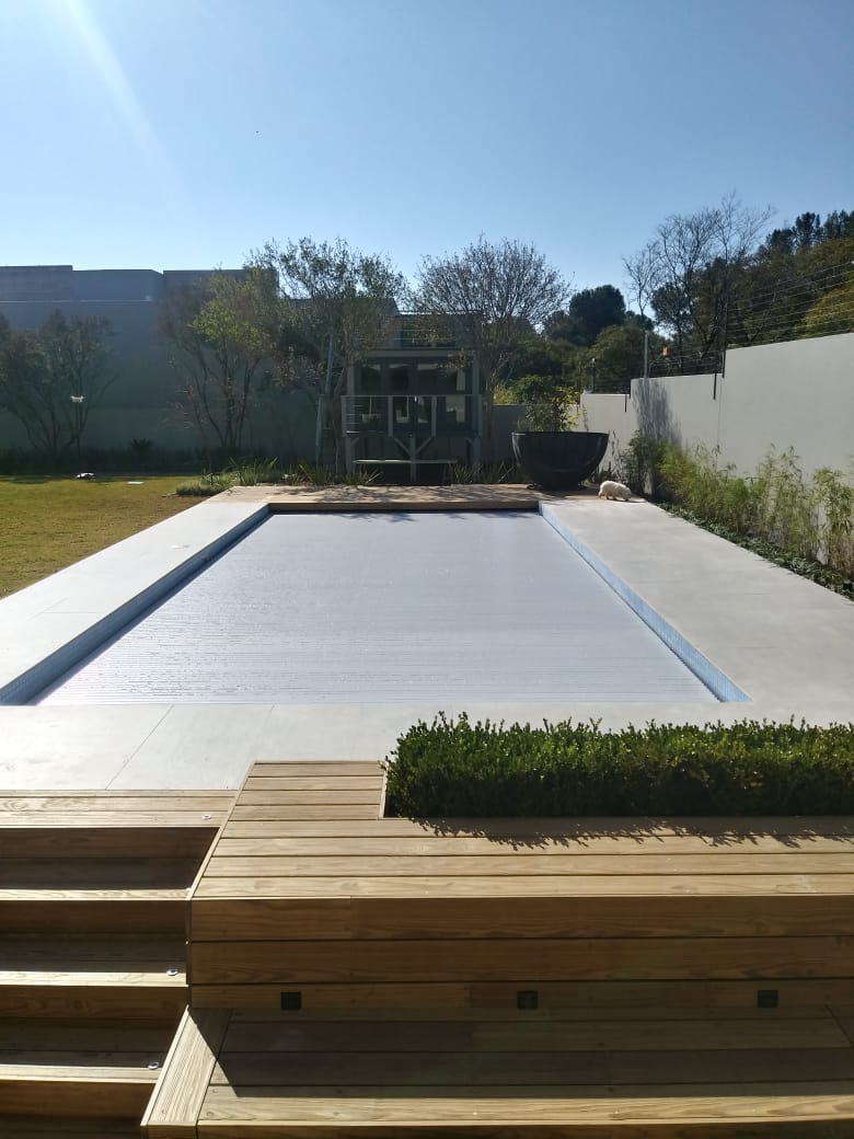 polycarbonate-quality-pool-covers